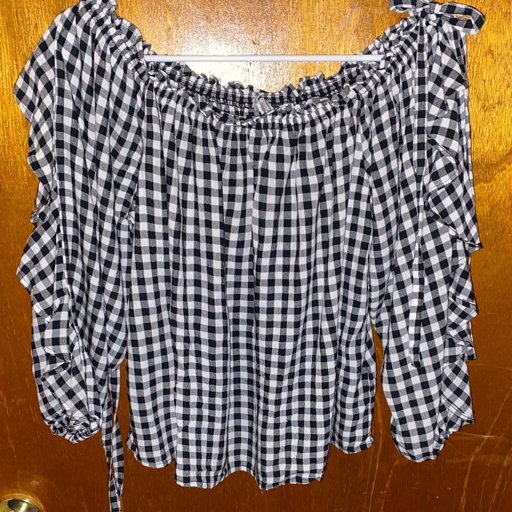 American Eagle Outfitters Black and White Checkered Blouse